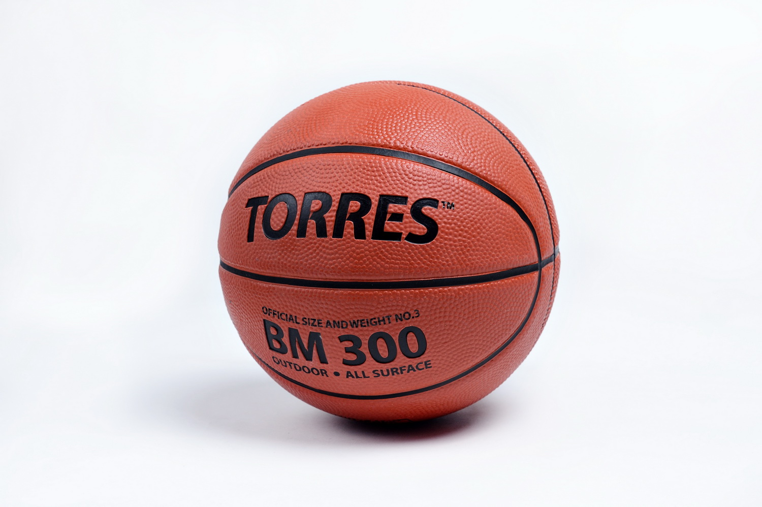 Мяч баскетбольный TORRES BM300 р-р.7 резина